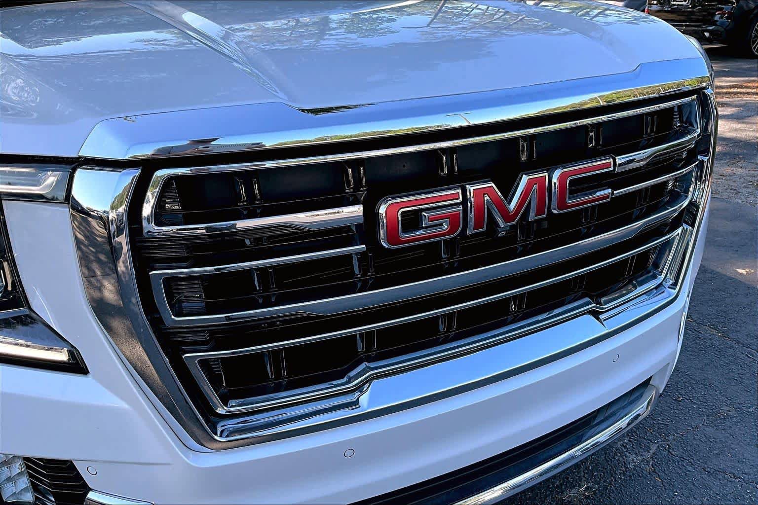 Used 2021 GMC Yukon SLT w/ SLT Premium Package image 30