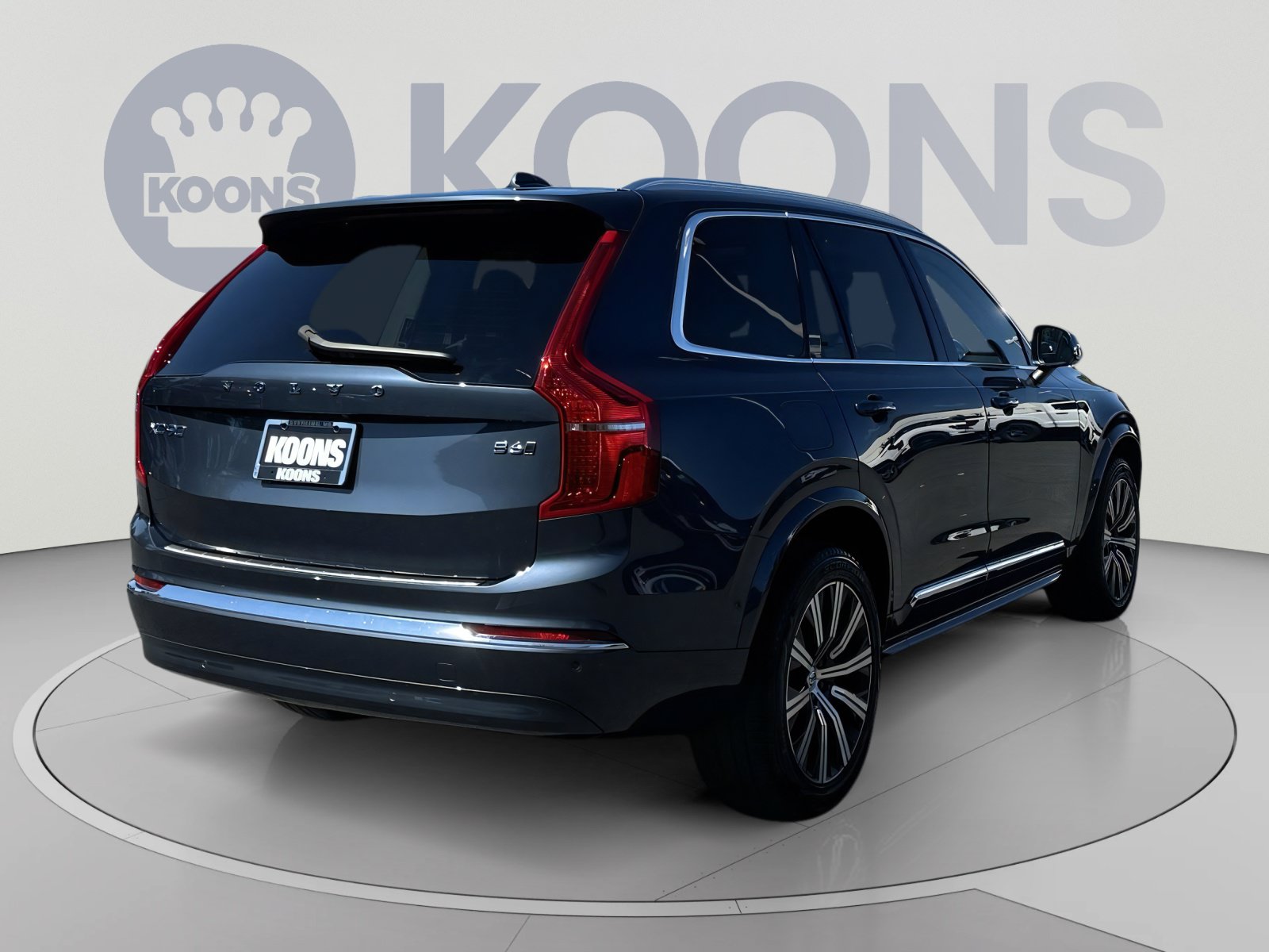 Used 2023 Volvo XC90 B6 Plus w/ Protection Package AWD/4WD image 11