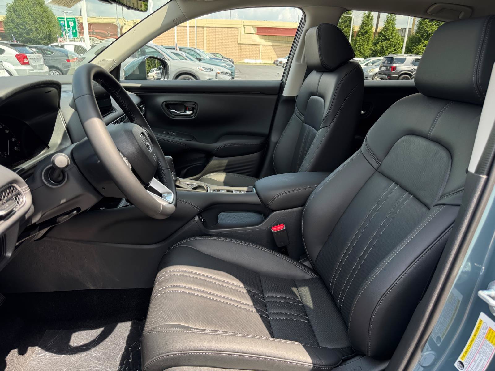 New 2027 Honda HR-V EX-L image 6