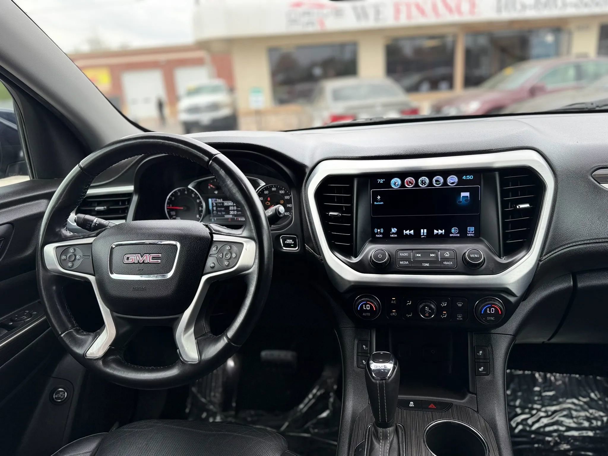 Used 2019 GMC Acadia SLT FWD image 37