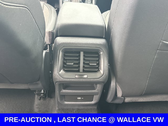 Certified 2023 Volkswagen Taos SE w/ Panoramic Sunroof Package FWD image 17