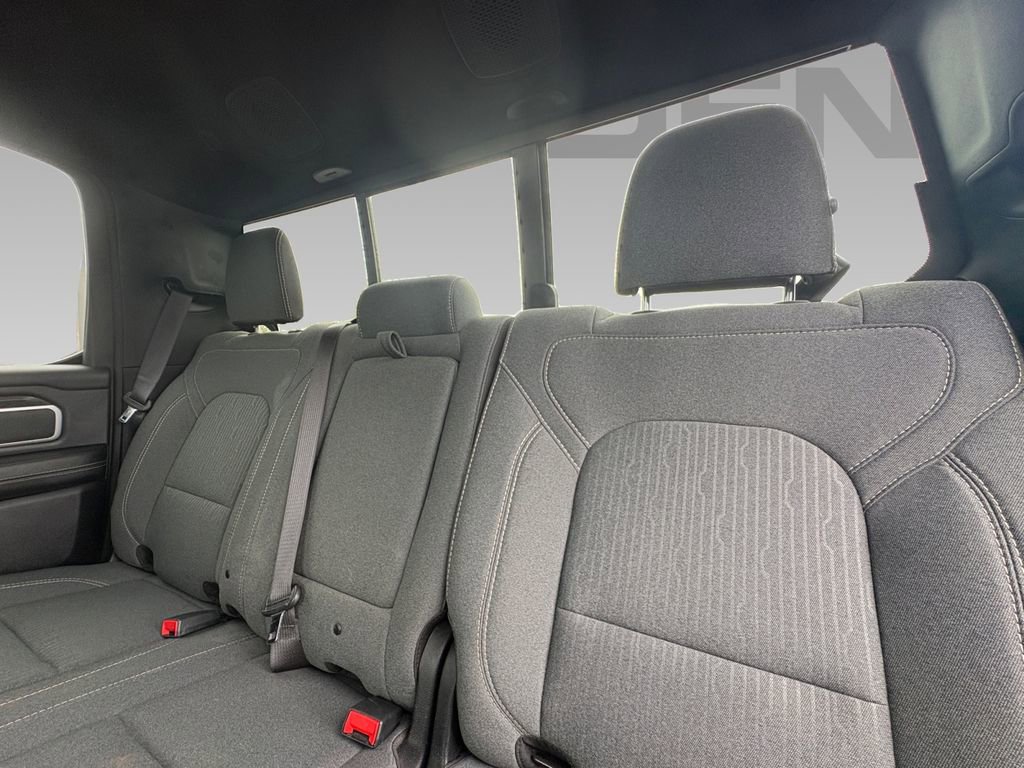 Used 2022 RAM 1500 Big Horn AWD/4WD image 4