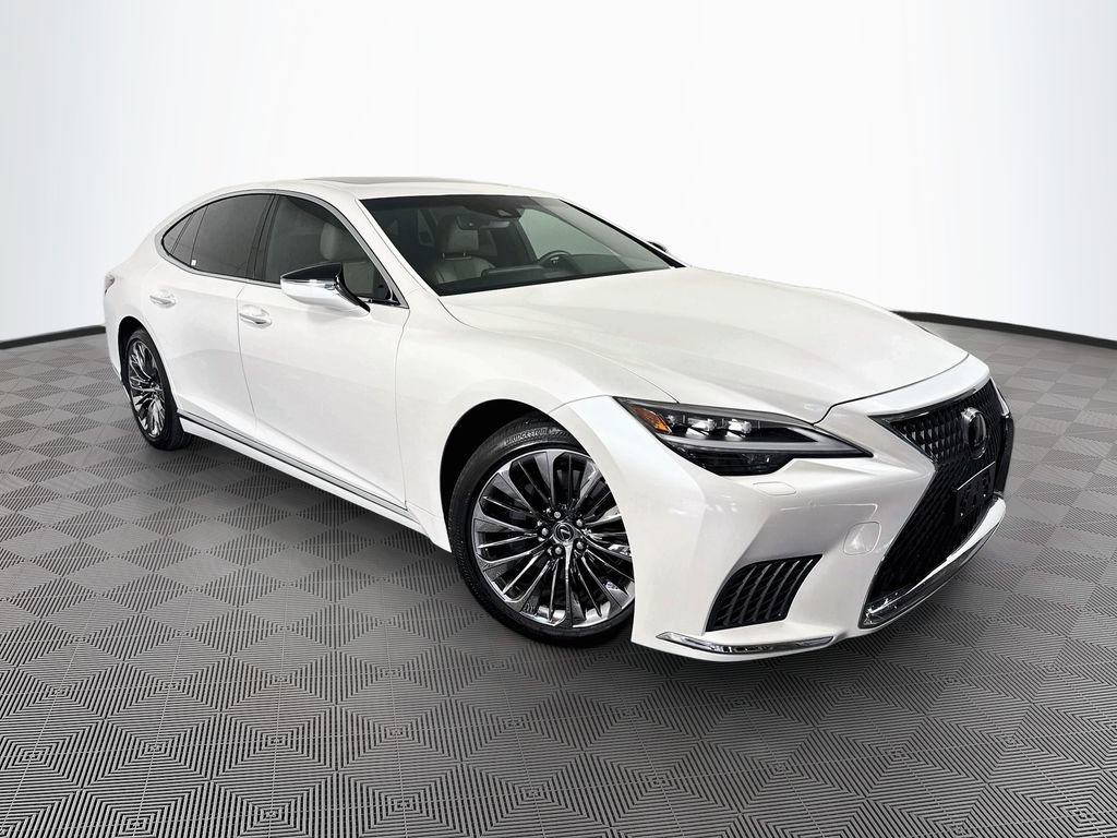 Used 2021 Lexus LS 500 w/ Accessory Package (Z2) RWD image 3
