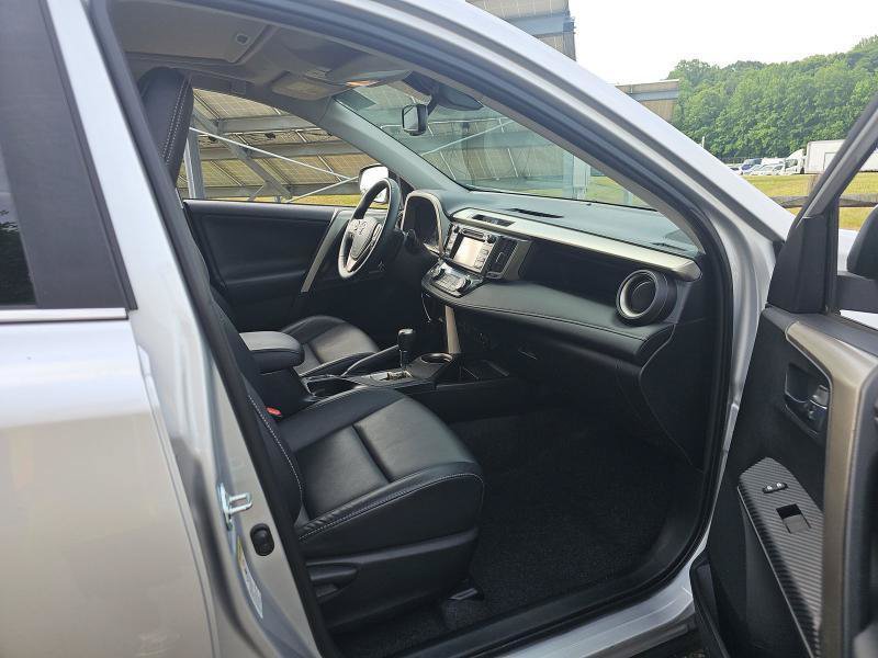 Used 2015 Toyota RAV4 Limited w/ Technology Package AWD/4WD image 11