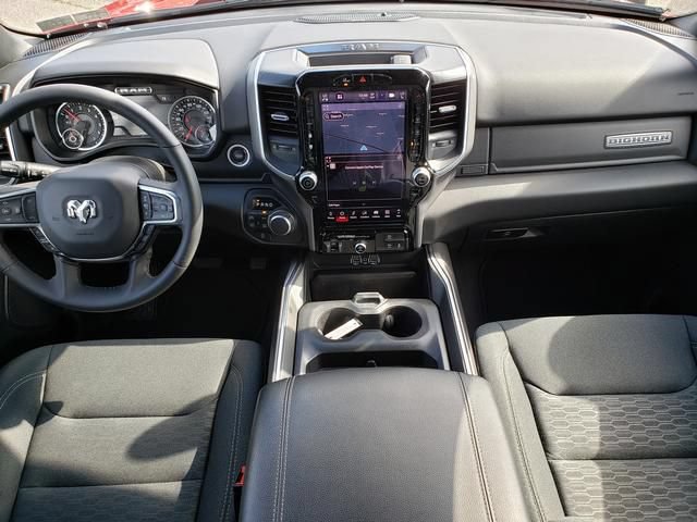 Used 2025 RAM 1500 Big Horn AWD/4WD image 16