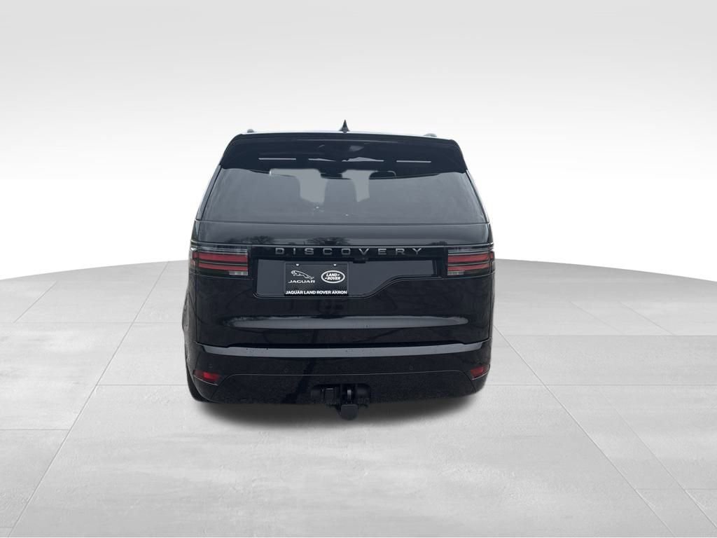 New 2025 Land Rover Discovery Dynamic SE image 4