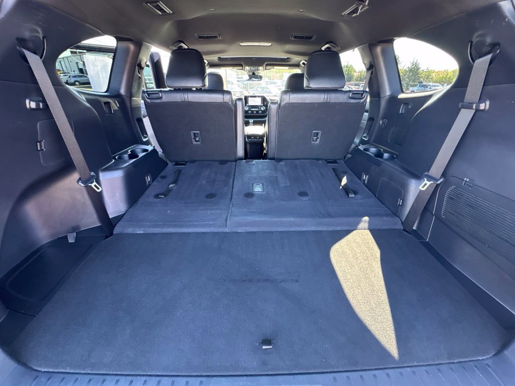 Used 2022 Toyota Highlander XSE AWD/4WD image 30