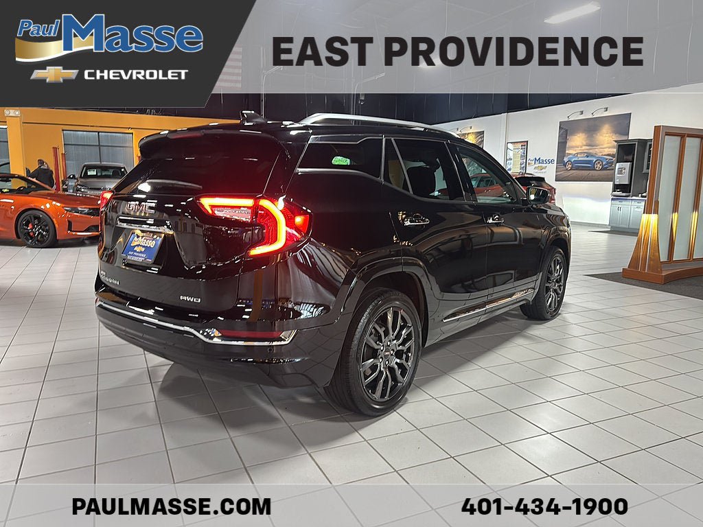 Certified 2023 GMC Terrain Denali w/ Black Diamond Edition AWD/4WD image 7