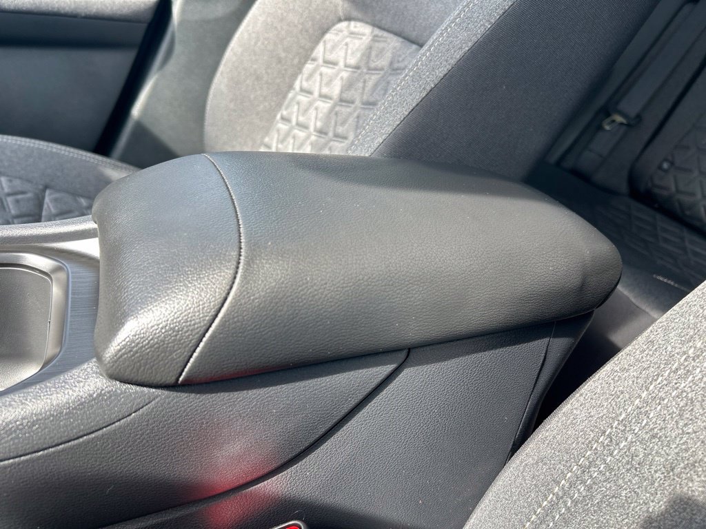 Certified 2025 Nissan Kicks SV FWD image 36