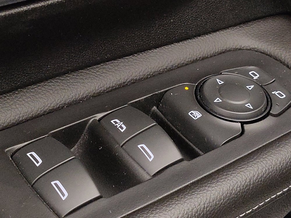 Used 2022 GMC Terrain SLE image 27