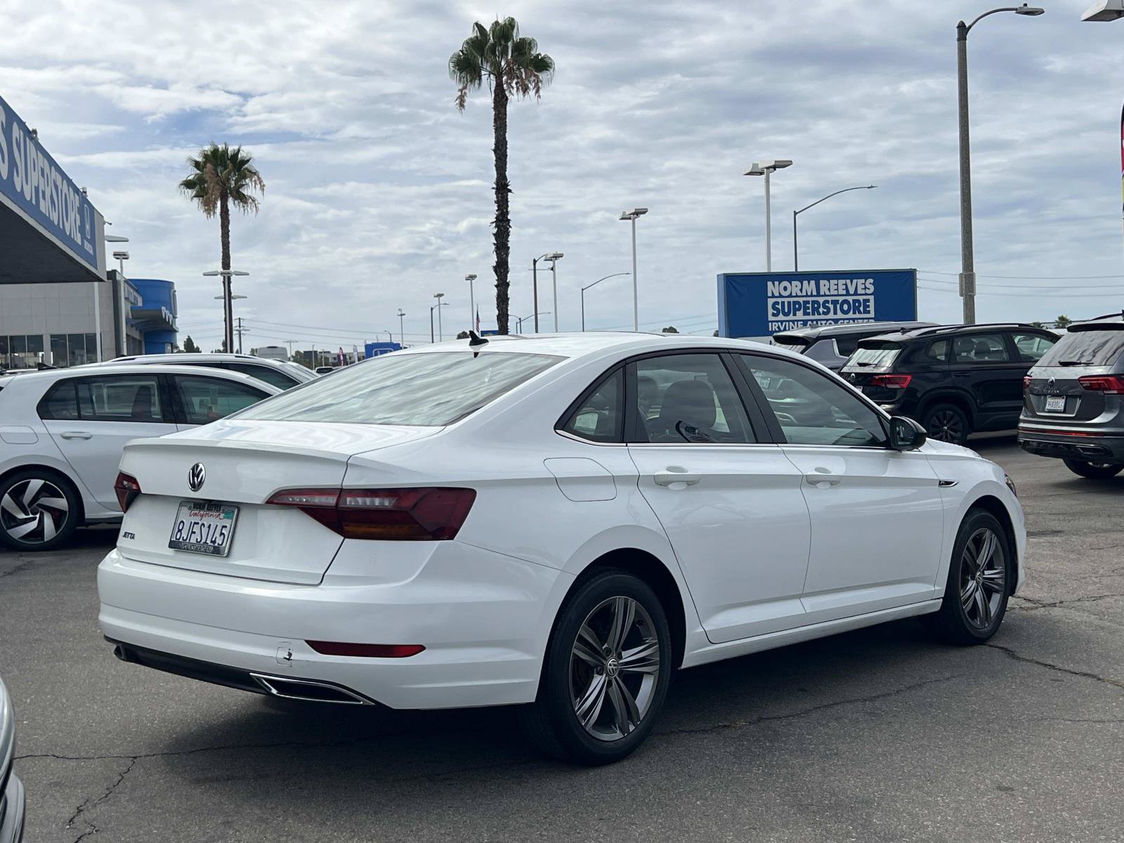 Used 2019 Volkswagen Jetta R-Line w/ R-Line Cold Weather Package FWD image 23