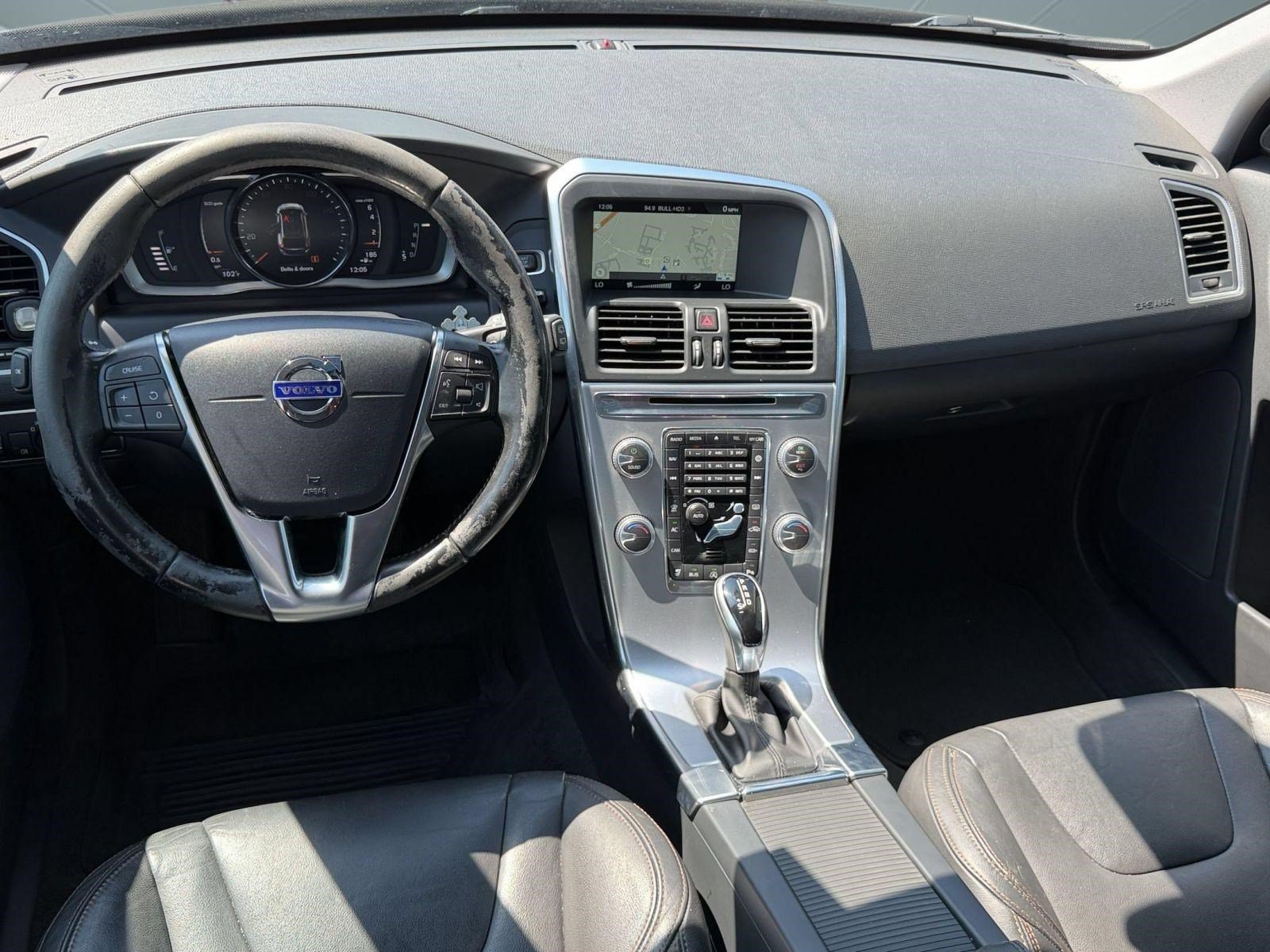 Used 2017 Volvo XC60 T5 Dynamic w/ Preferred Option Package FWD image 15