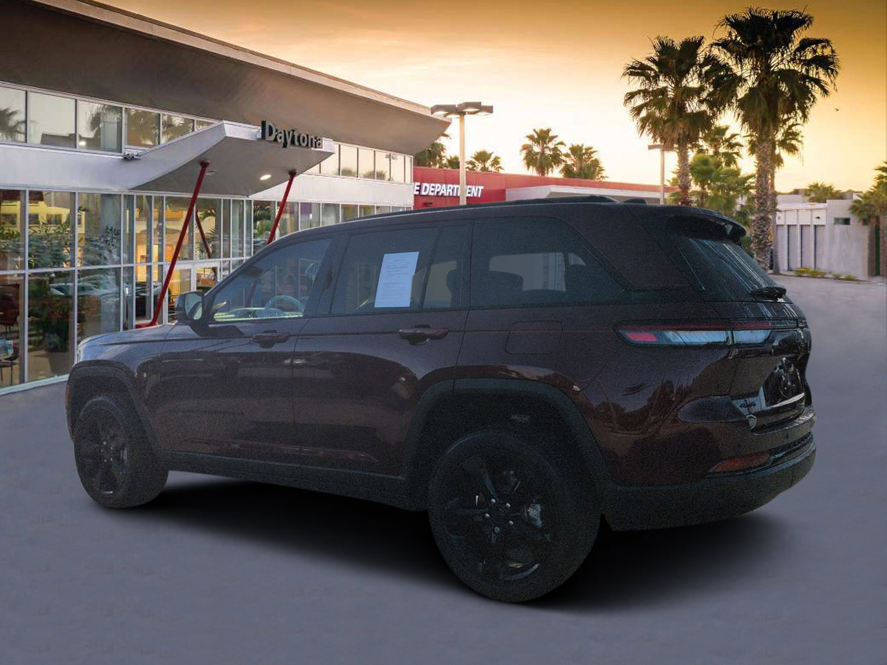 Certified 2024 Jeep Grand Cherokee Altitude AWD/4WD image 5