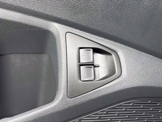 Used 2024 Volkswagen Jetta SE FWD image 14