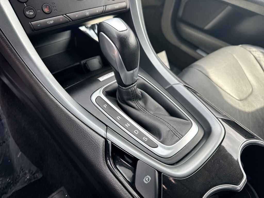 Used 2016 Ford Fusion Titanium AWD/4WD image 18