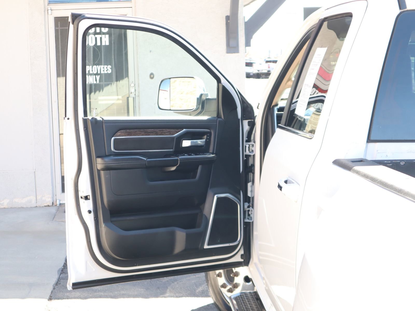 Used 2021 RAM 3500 Laramie image 26