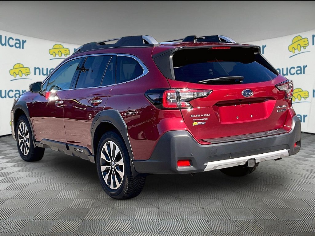 Used 2023 Subaru Outback Touring XT AWD/4WD image 4