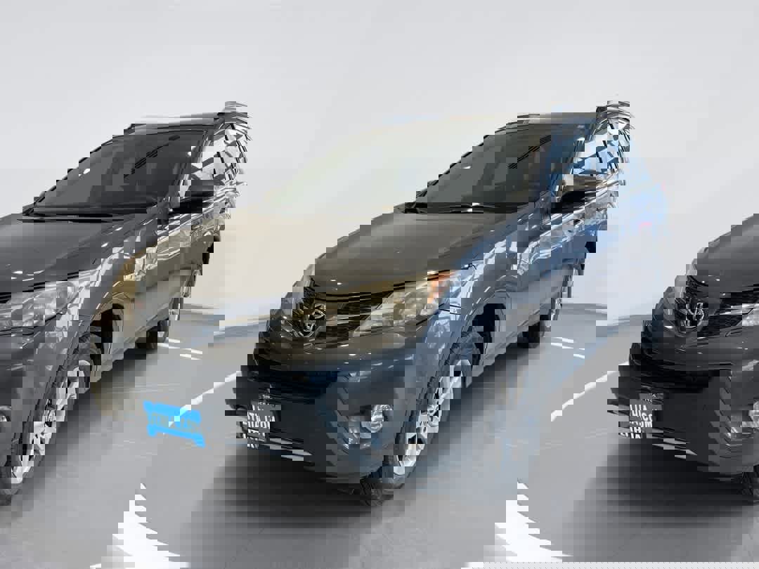 Used 2015 Toyota RAV4 XLE image 1