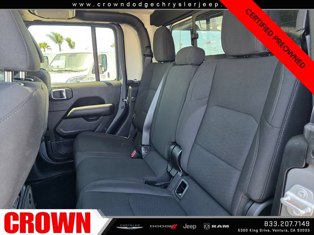 Certified 2023 Jeep Gladiator Overland AWD/4WD image 16