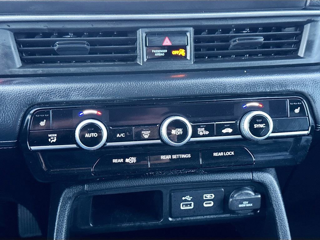 Used 2025 Honda Pilot Touring image 16