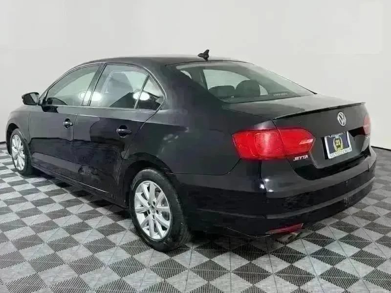 Used 2012 Volkswagen Jetta SE FWD image 46