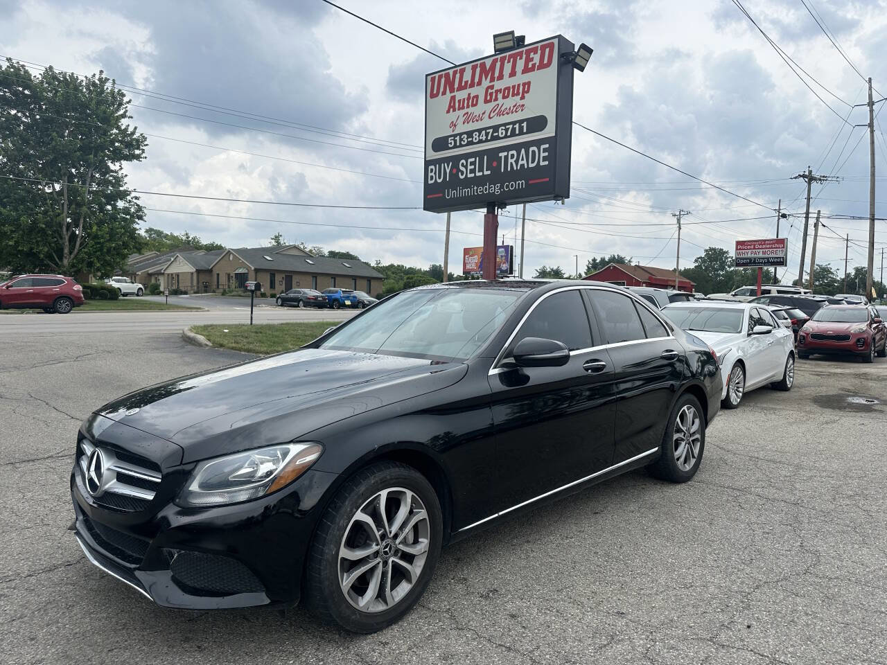 Used 2017 Mercedes-Benz C 300 4MATIC Sedan image 1