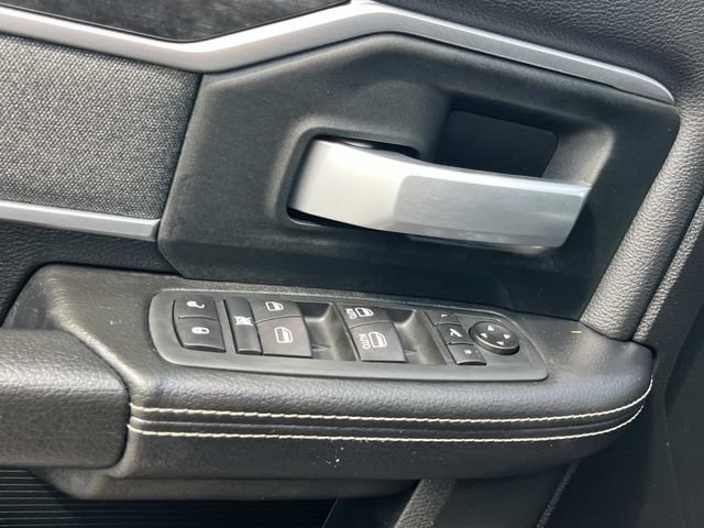 Used 2020 RAM 2500 Big Horn w/ Night Edition AWD/4WD image 31