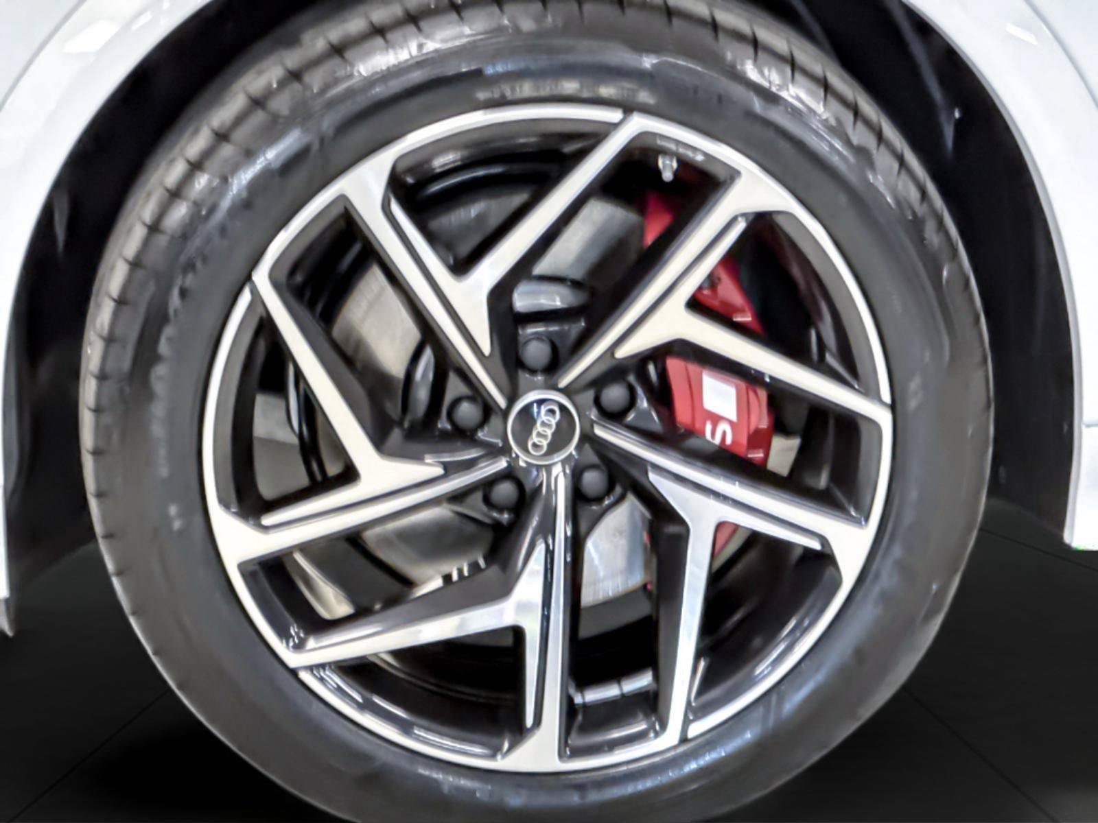 New 2027 Audi SQ6 e-tron Premium Plus AWD/4WD image 25