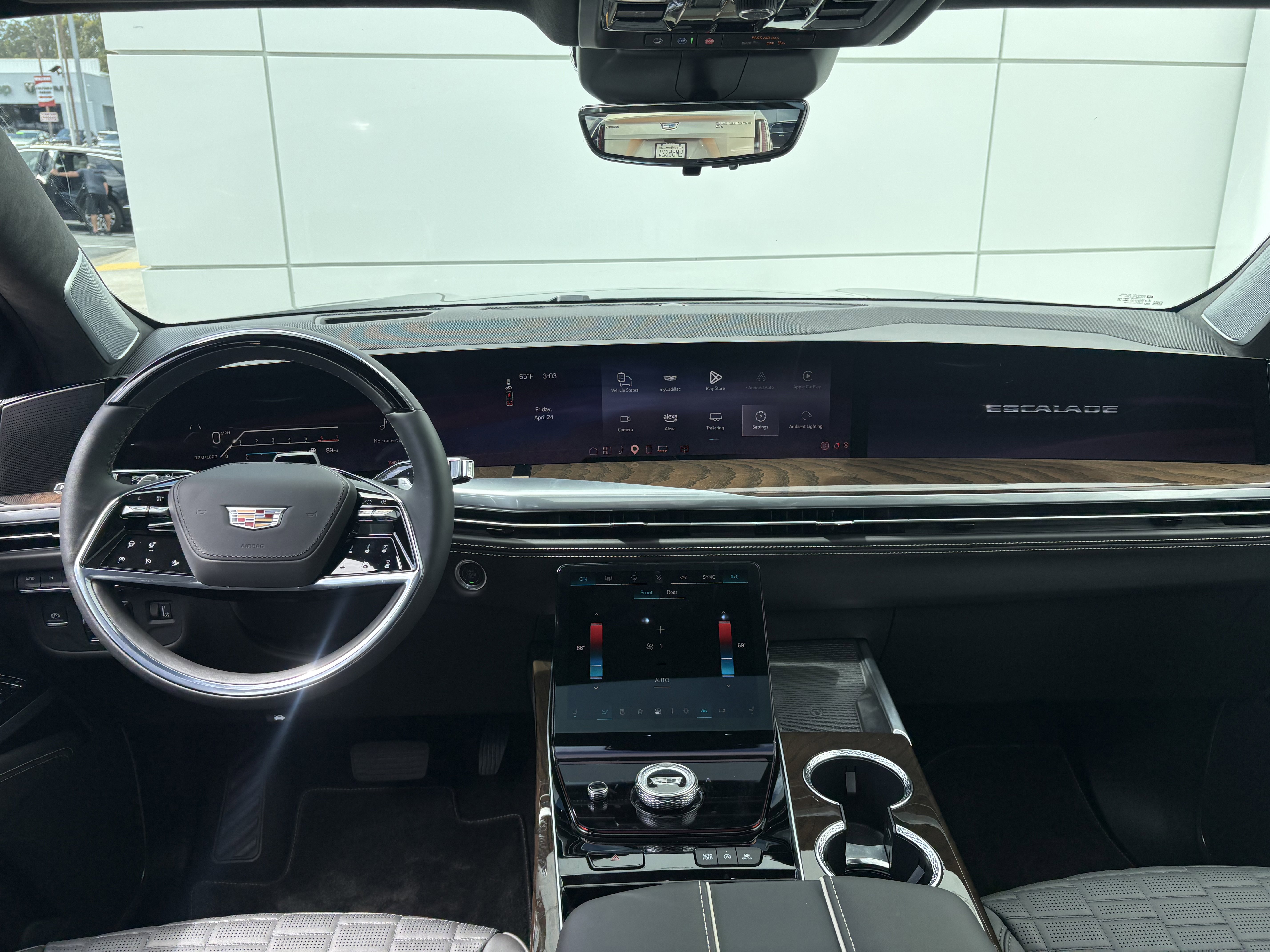 Certified 2025 Cadillac Escalade Premium Luxury Platinum AWD/4WD image 23