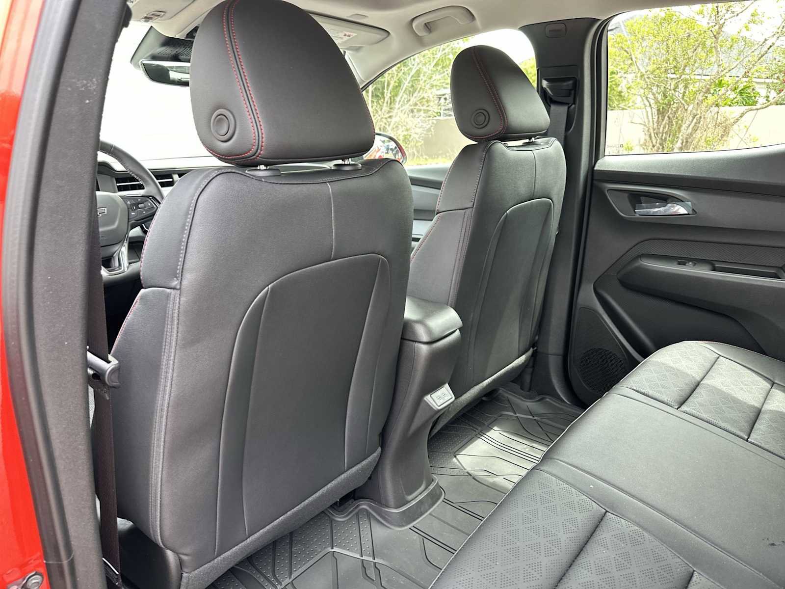 New 2027 Chevrolet Bolt RS w/ Technology Package FWD image 16