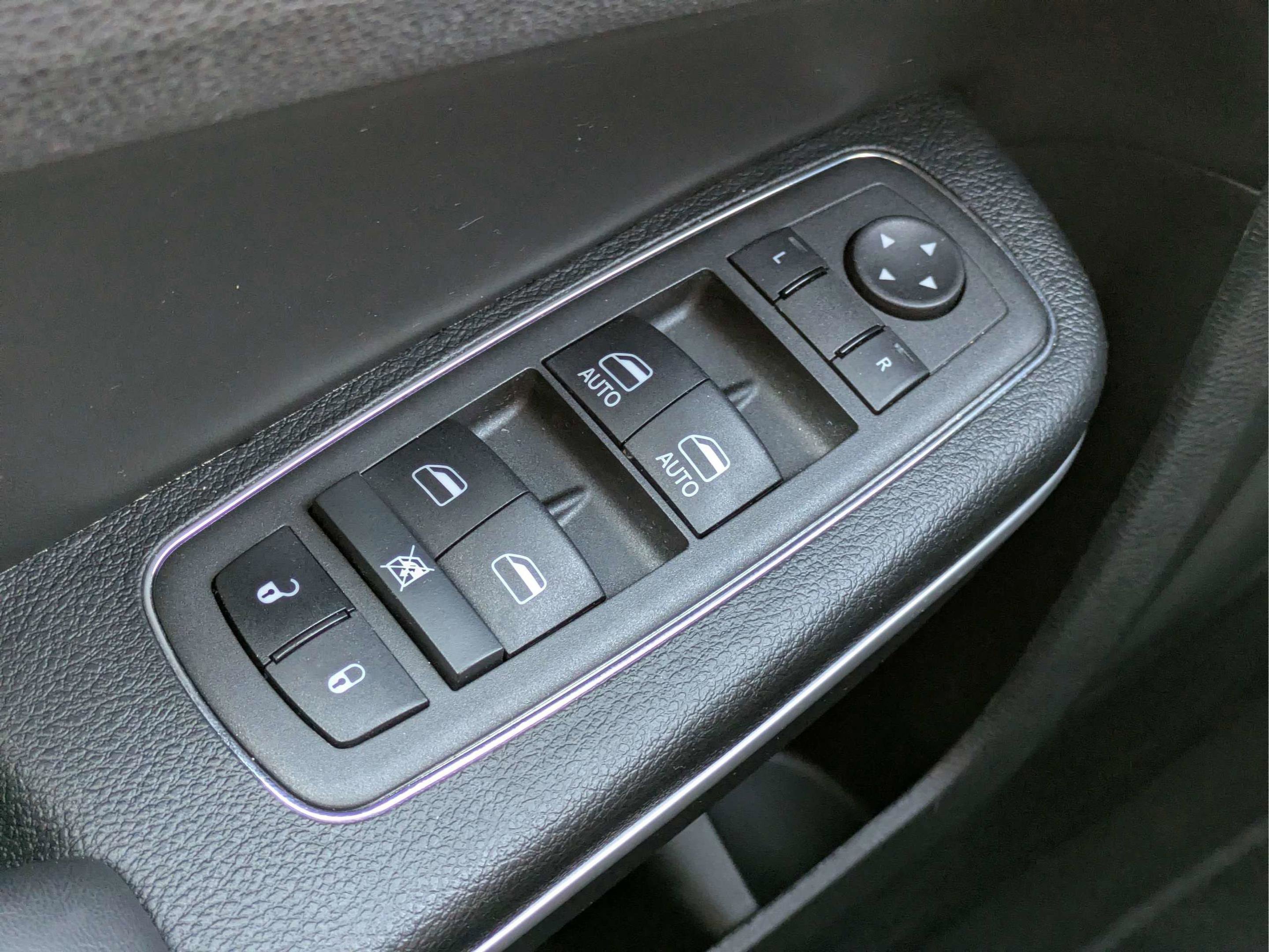 Used 2022 Chrysler 300 S w/ Comfort Group image 25