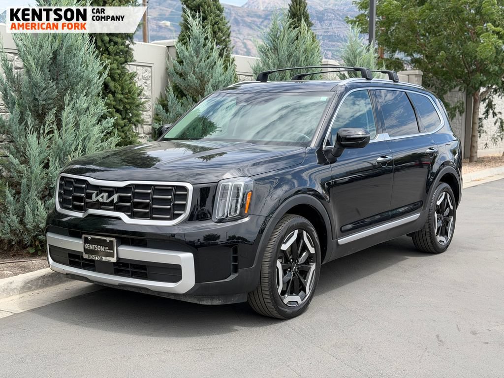 Used 2025 Kia Telluride S AWD/4WD image 3