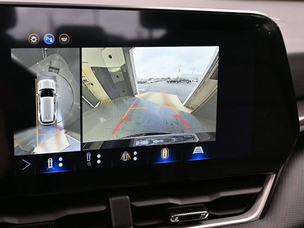 New 2026 Chevrolet Equinox LT w/ Convenience Package II image 28