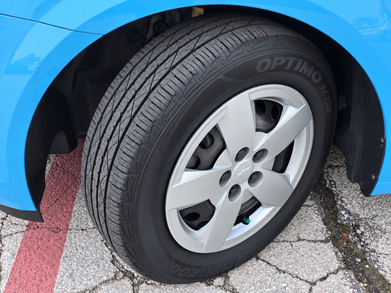 Certified 2014 Chevrolet Sonic LS FWD image 11