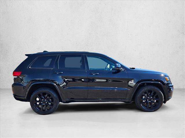 Used 2021 Jeep Grand Cherokee Laredo X image 4