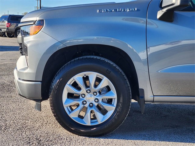 Used 2024 Chevrolet Silverado 1500 Custom image 8