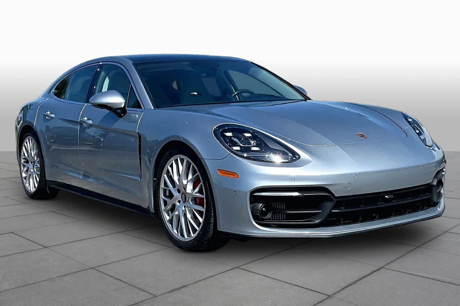 Used 2022 Porsche Panamera 4S AWD/4WD image 3