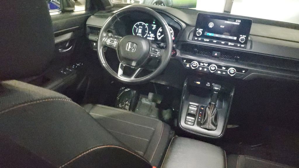 Used 2023 Honda CR-V Sport image 12