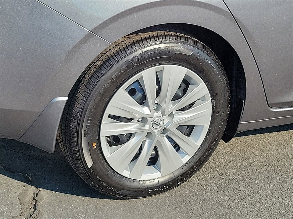 New 2025 Nissan Sentra S image 3