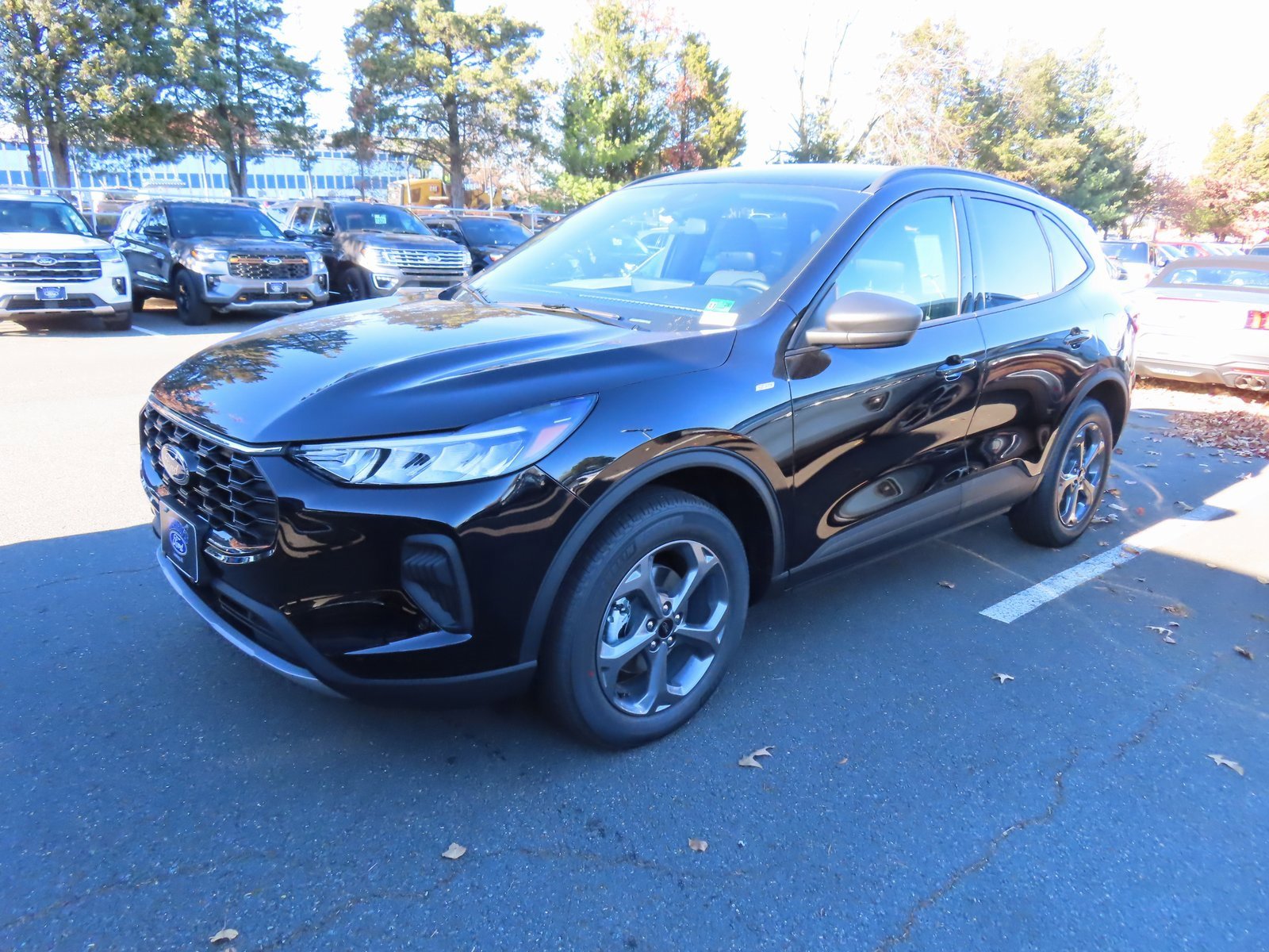 New 2026 Ford Escape ST-Line w/ Tech Pack #1 image 2