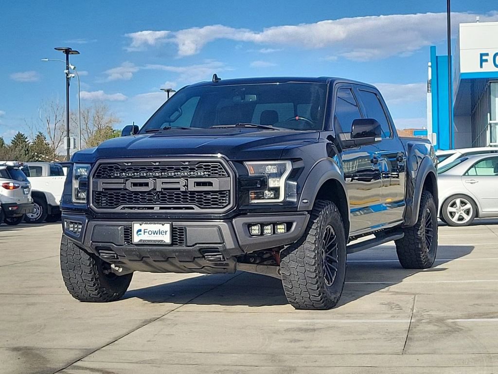 Used 2019 Ford F150 Raptor w/ Equipment Group 802A Luxury AWD/4WD image 4