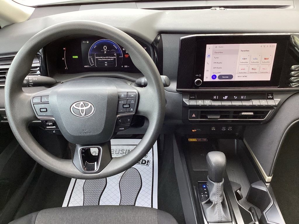 Used 2025 Toyota Camry LE FWD image 15