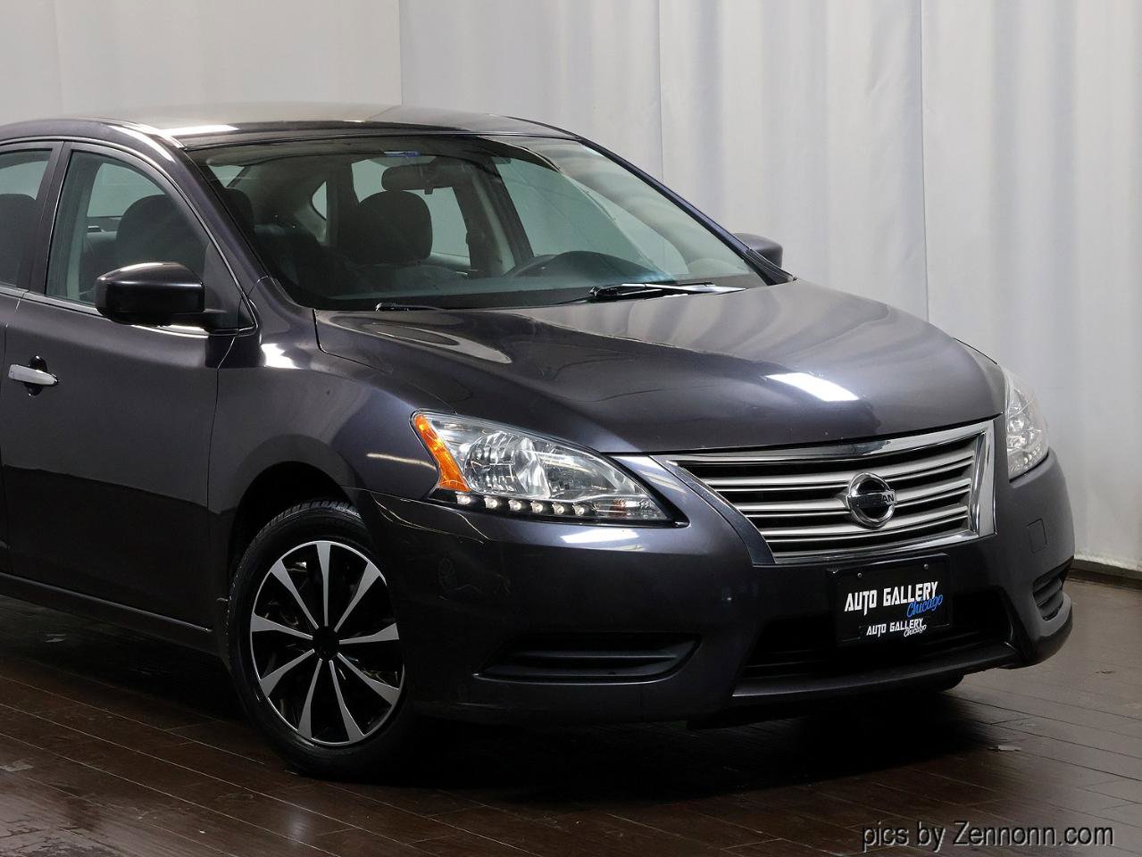 Used 2013 Nissan Sentra SV FWD image 2