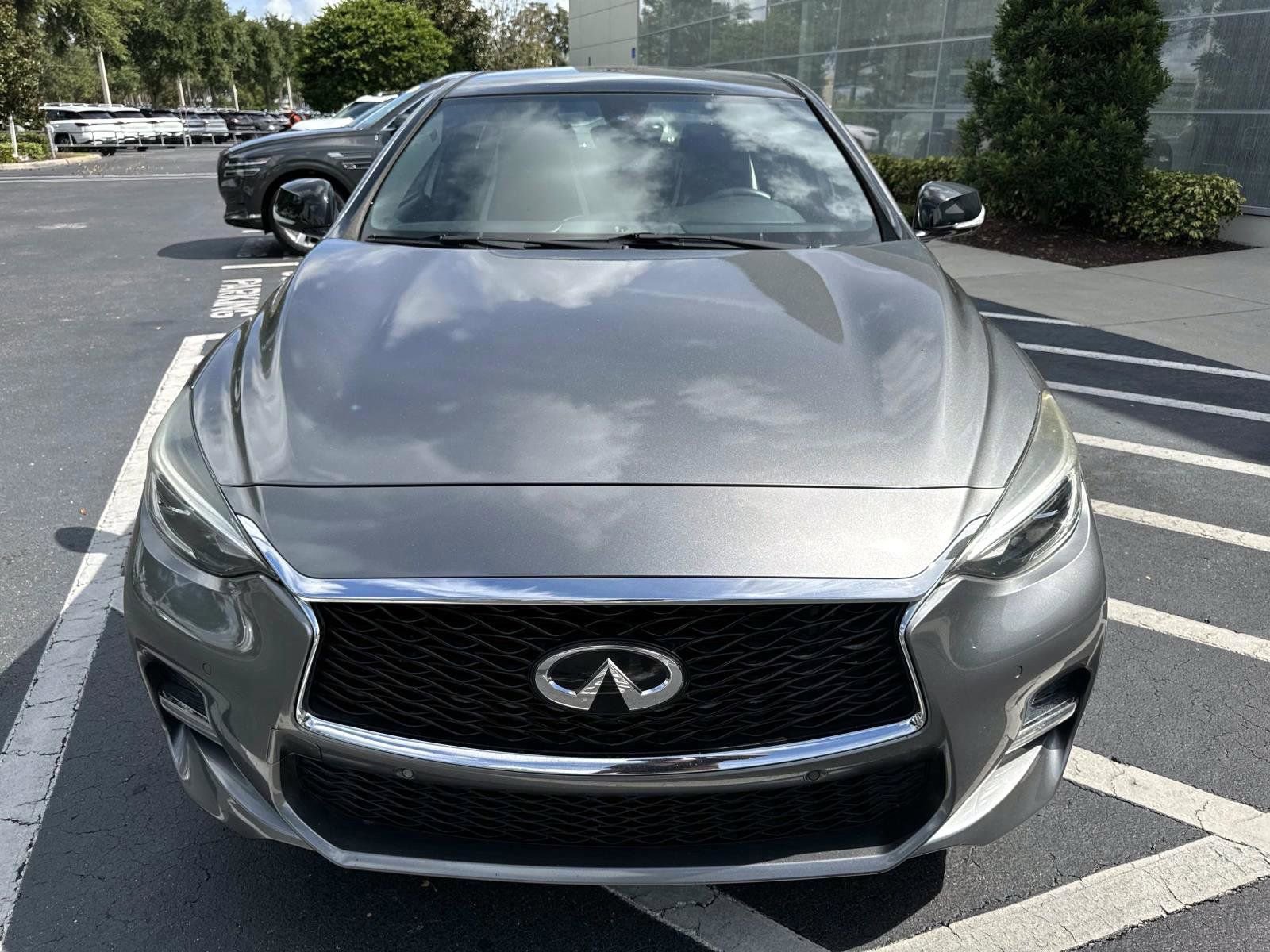 Used 2018 INFINITI QX30 Sport w/ Cargo Package image 6