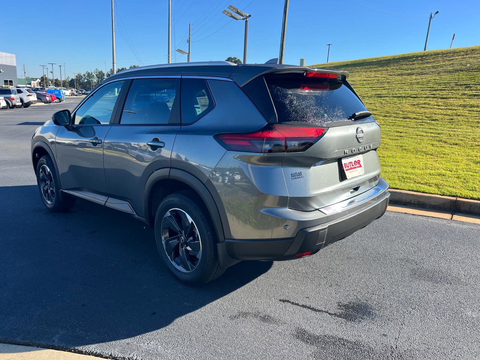 New 2026 Nissan Rogue SV w/ SV Premium Package image 3