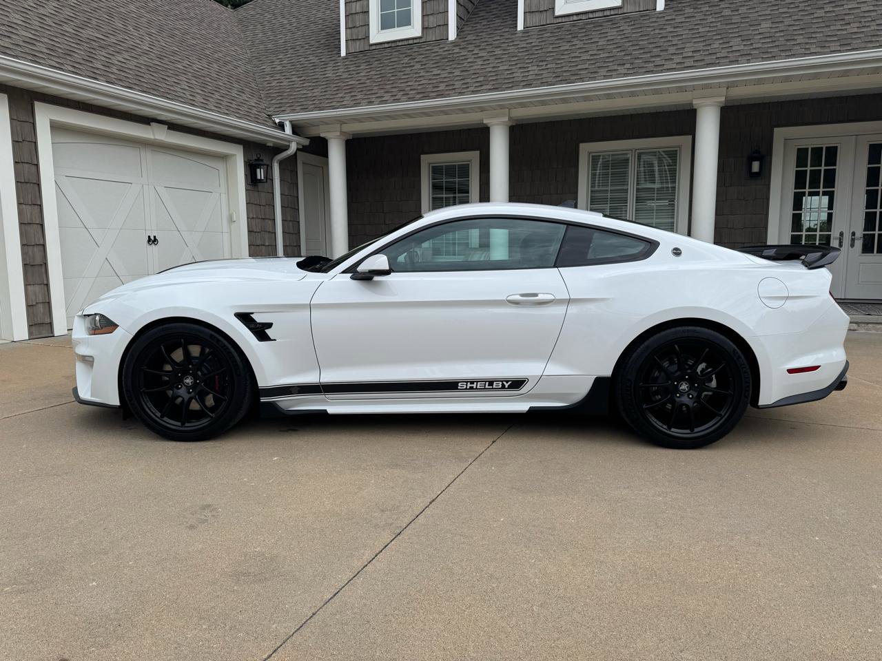 Used 2023 Ford Mustang GT Premium w/ Equipment Group 401A image 5