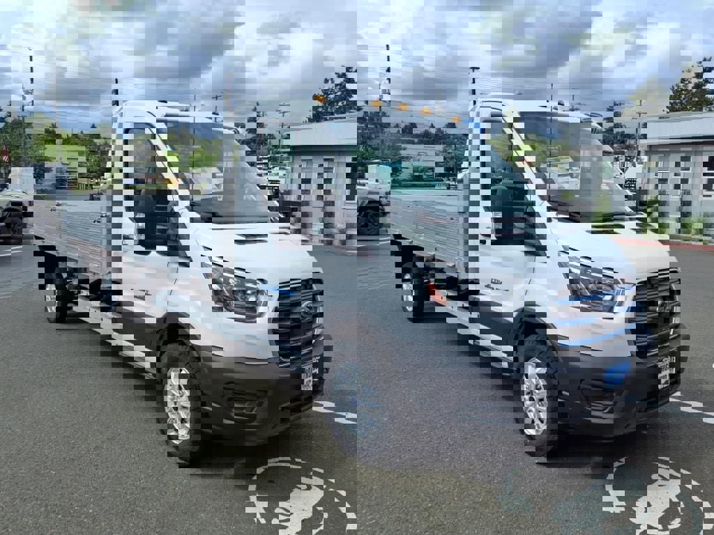 New 2023 Ford E-Transit image 19