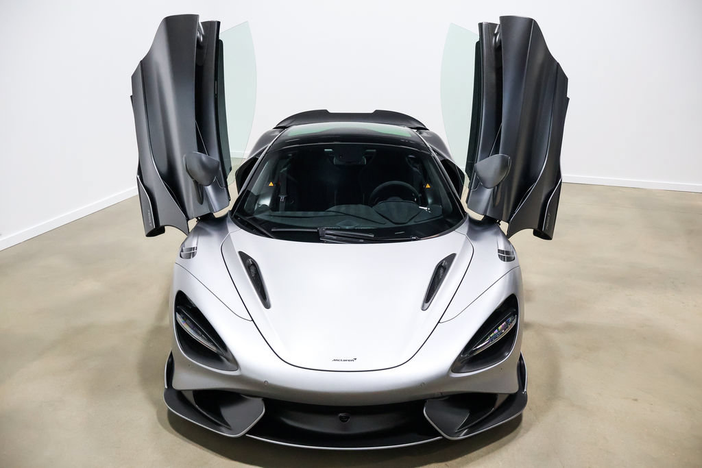 Used 2022 McLaren 765LT RWD image 18