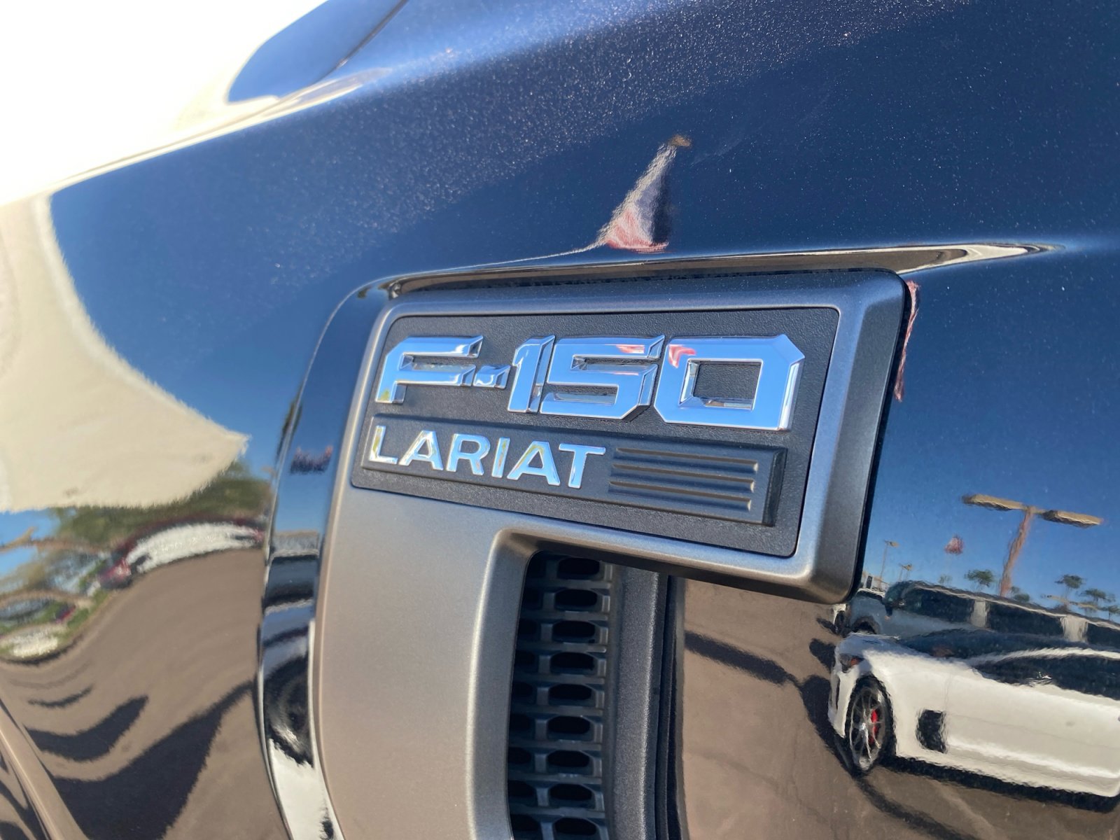 Used 2022 Ford F150 Lariat w/ Equipment Group 502A High image 23
