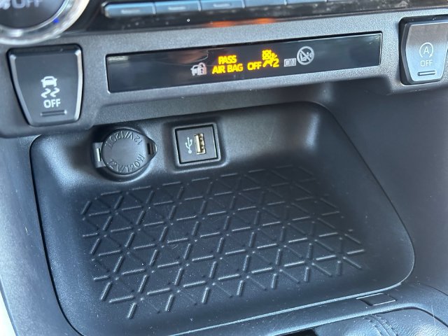 Certified 2025 Toyota RAV4 XLE AWD/4WD image 18